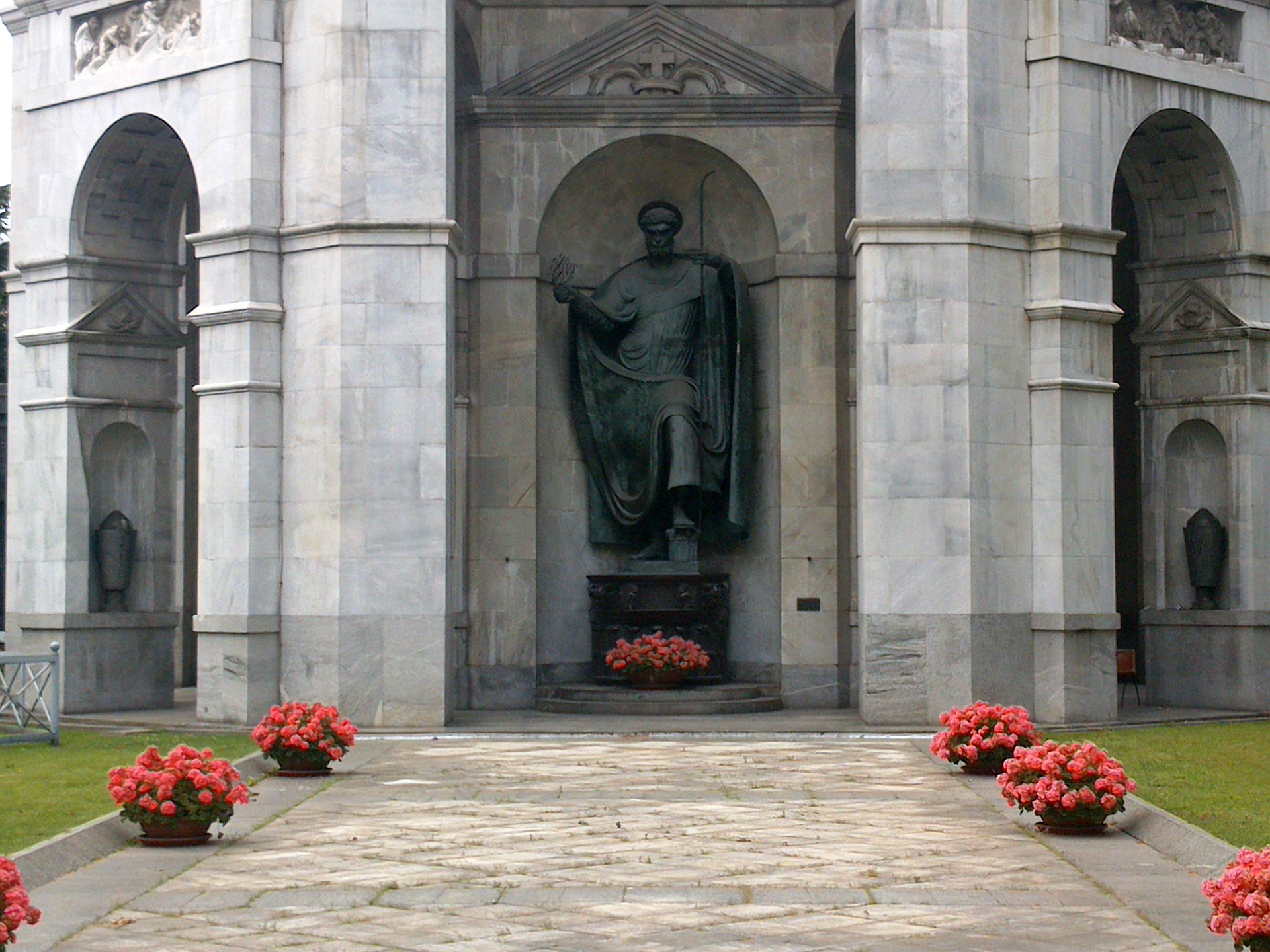 Sant Ambrogio - Monumento ai Caduti Milanesi